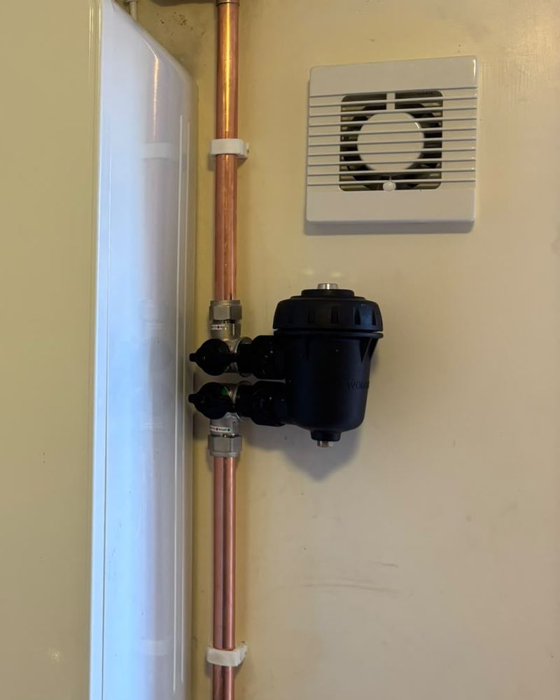 Magnetic system filter beside a boiler